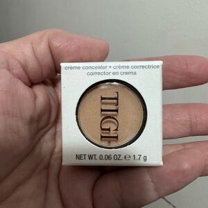 TIGI Cream Concealer in Light Beige and Dark